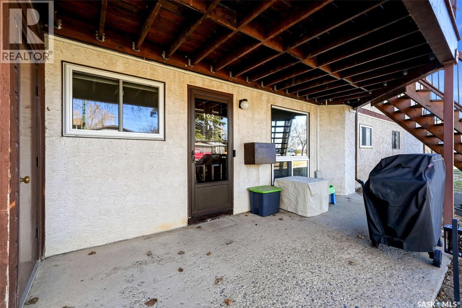 102 2911 Harding Street, Regina, Saskatchewan  S4V 1B9 - Photo 3 - SK033664