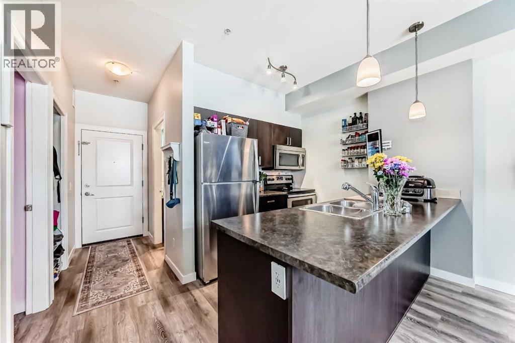 101, 117 Copperpond Common Se, Calgary, Alberta  T2Z 5E2 - Photo 8 - A2302487