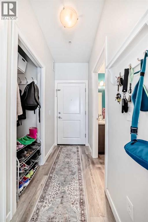 101, 117 Copperpond Common Se, Calgary, Alberta  T2Z 5E2 - Photo 6 - A2302487