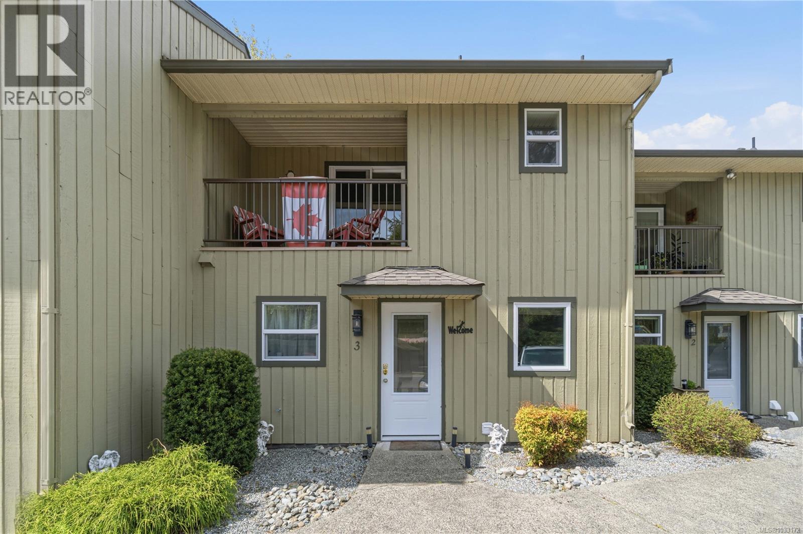 3 3350 Island Hwy, Qualicum Beach, British Columbia
