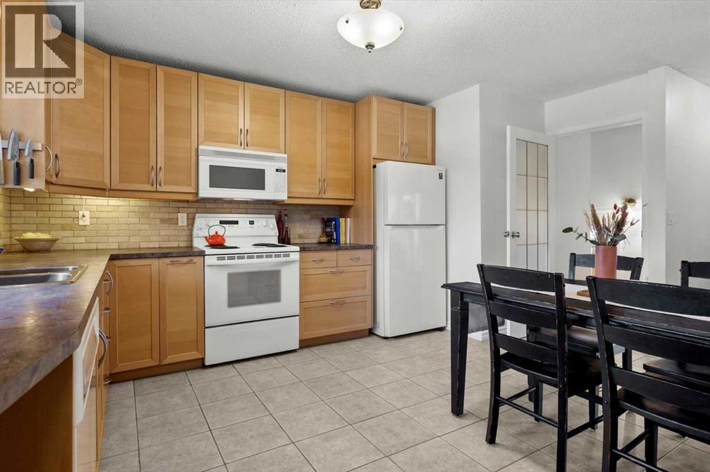 20 Brampton Crescent SW, Calgary, Alberta  T2W 0Y4 - Photo 9 - A2304005