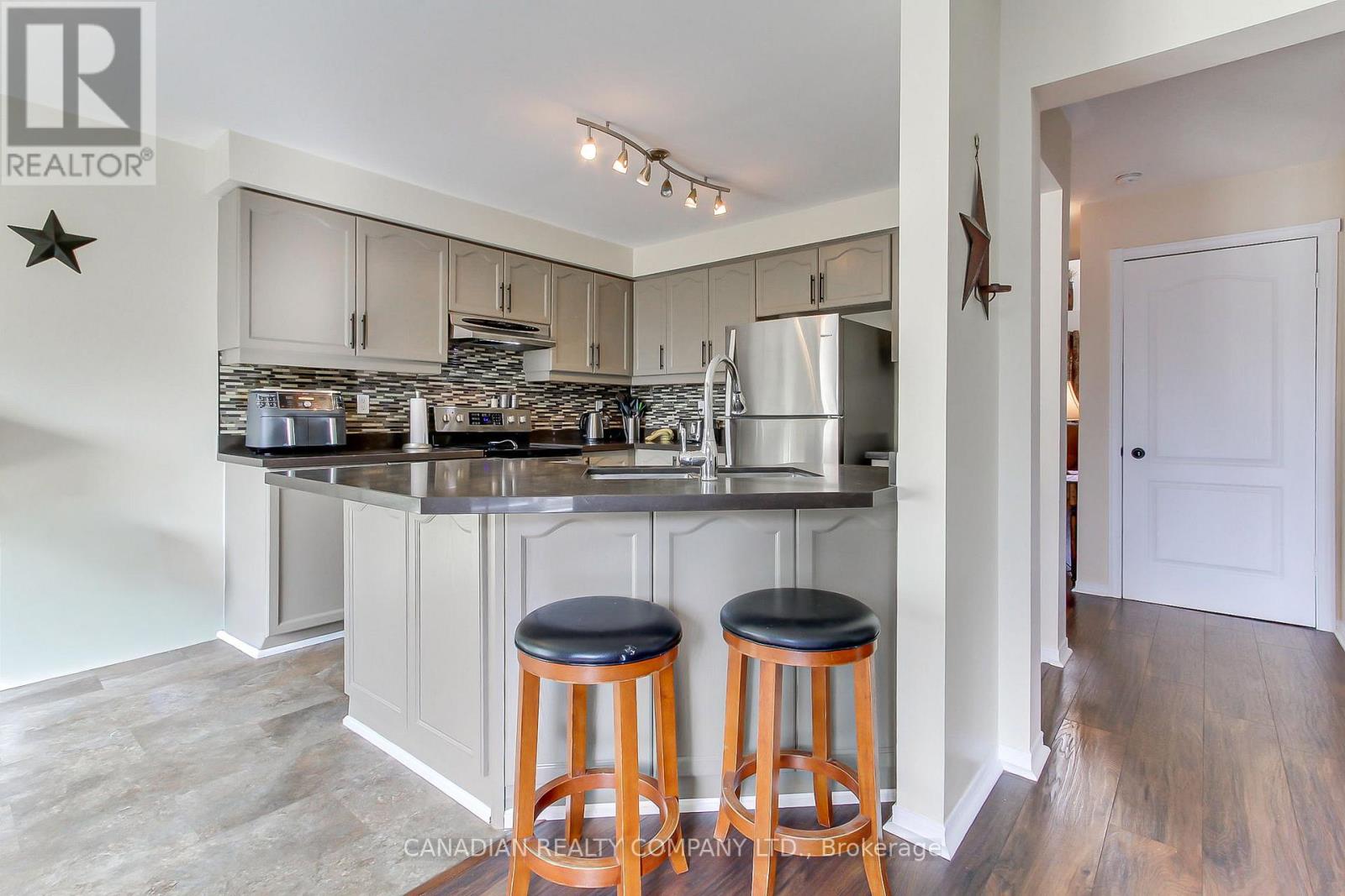 7 Glasgow Crescent, Georgina, Ontario  L4P 4A9 - Photo 11 - N13032858