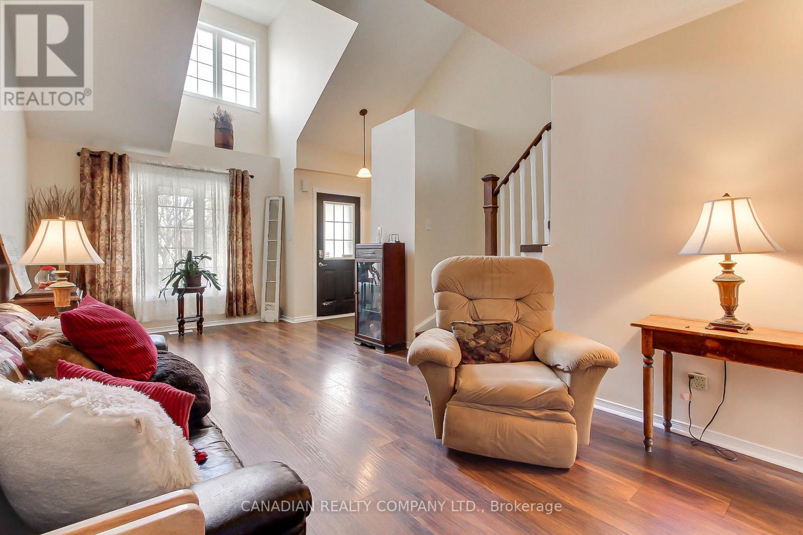 7 Glasgow Crescent, Georgina, Ontario  L4P 4A9 - Photo 6 - N13032858