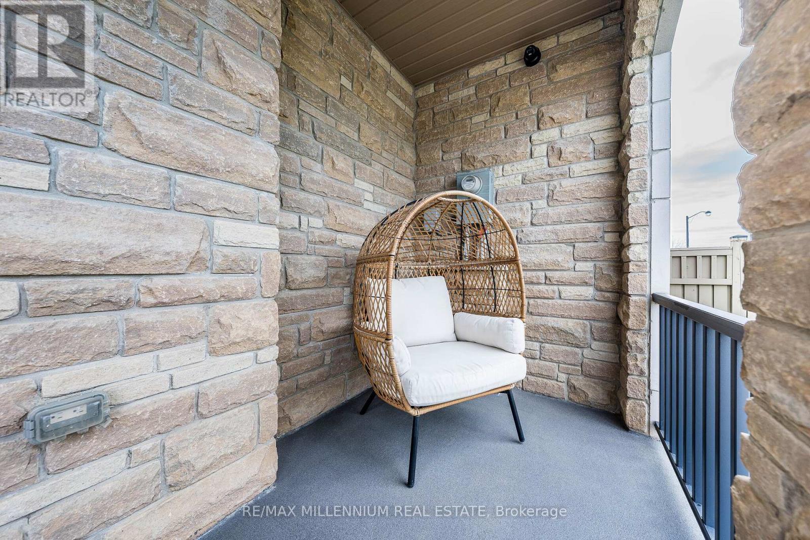 288 Barons Street, Vaughan, Ontario  L4H 3Z3 - Photo 4 - N13032866