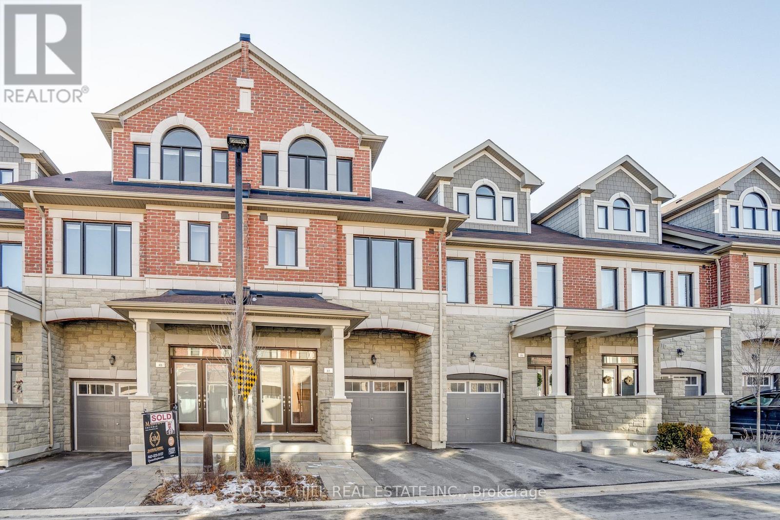 41 Hiawatha Court, Vaughan, Ontario  L4L 0J2 - Photo 4 - N13032886