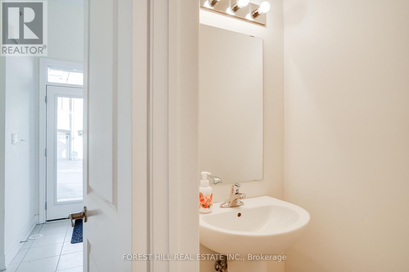 41 Hiawatha Court, Vaughan, Ontario  L4L 0J2 - Photo 7 - N13032886