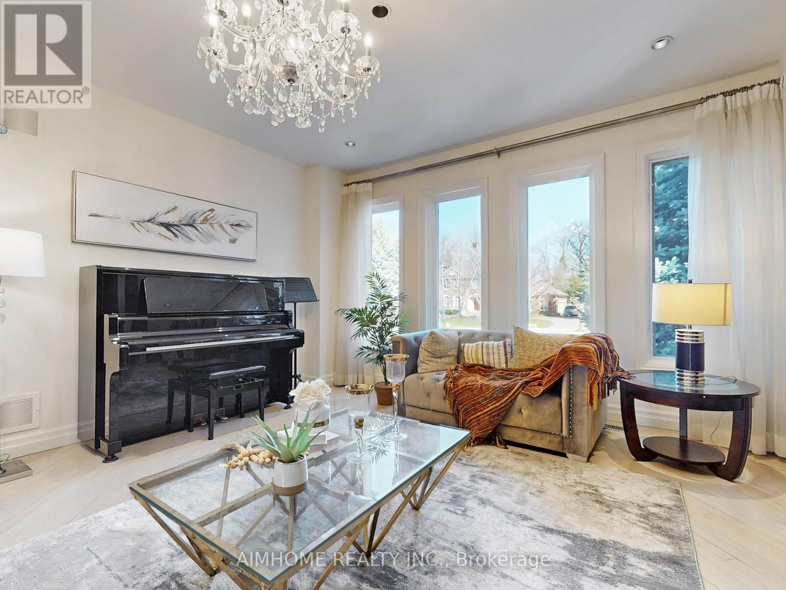 145 Renaissance Court, Vaughan (Beverley Glen), Ontario  L4J 7W4 - Photo 4 - N13032890