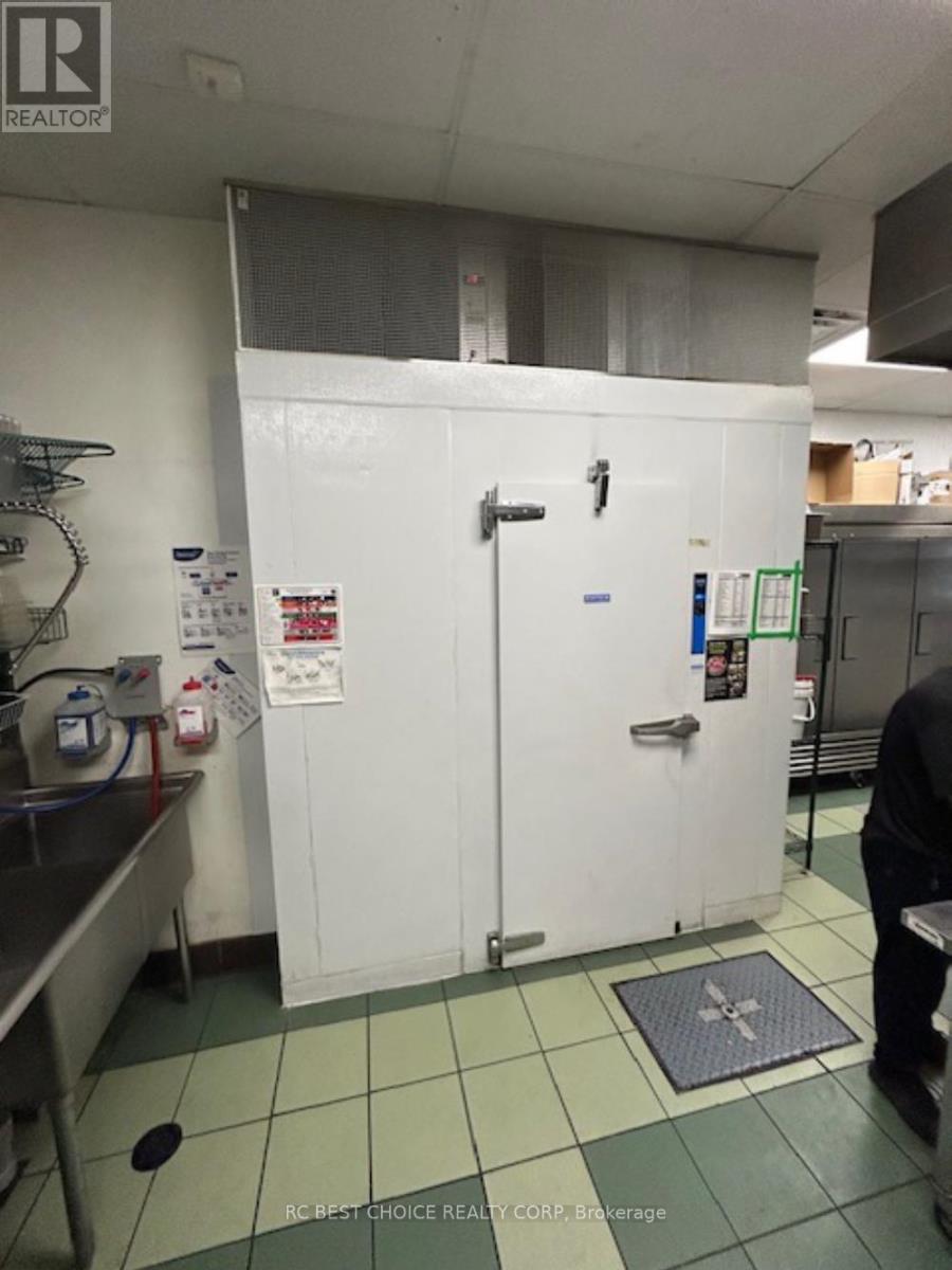 37b - 10520 Yonge Street, Richmond Hill (Mill Pond), Ontario  L4C 3C7 - Photo 21 - N13032938