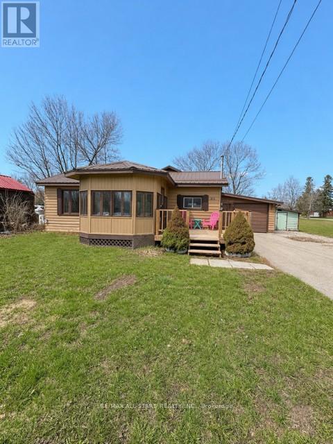 46 Helen Street, Kawartha Lakes, Ontario  K0M 1N0 - Photo 1 - X12823662