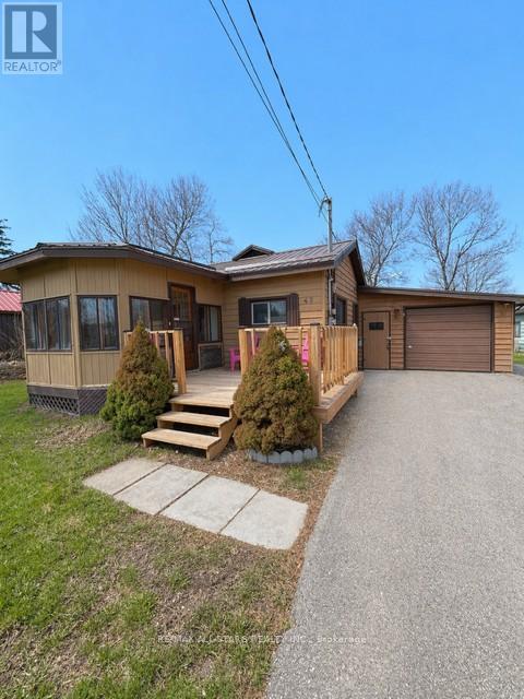 46 Helen Street, Kawartha Lakes, Ontario  K0M 1N0 - Photo 2 - X12823662