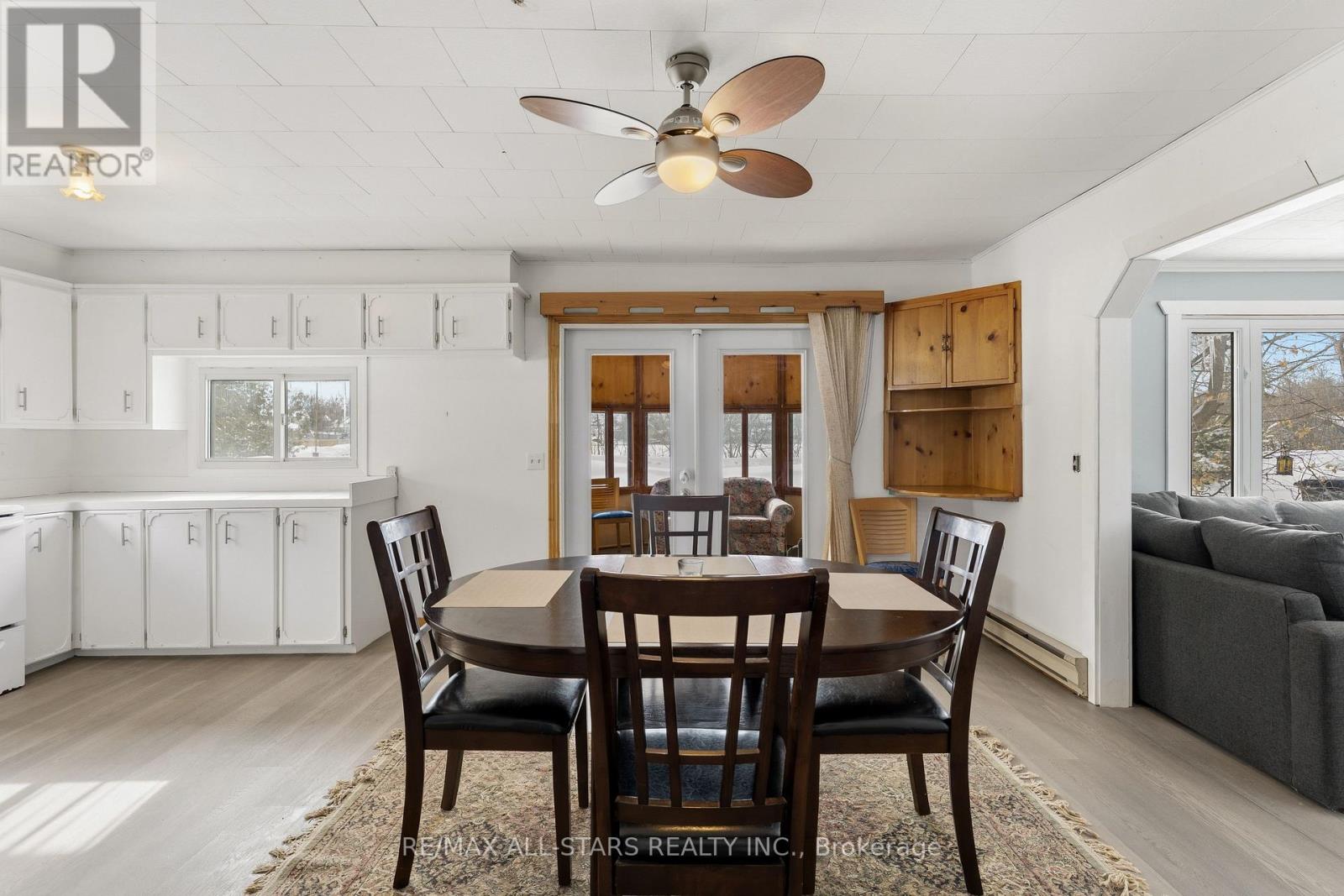 46 Helen Street, Kawartha Lakes, Ontario  K0M 1N0 - Photo 11 - X12823662