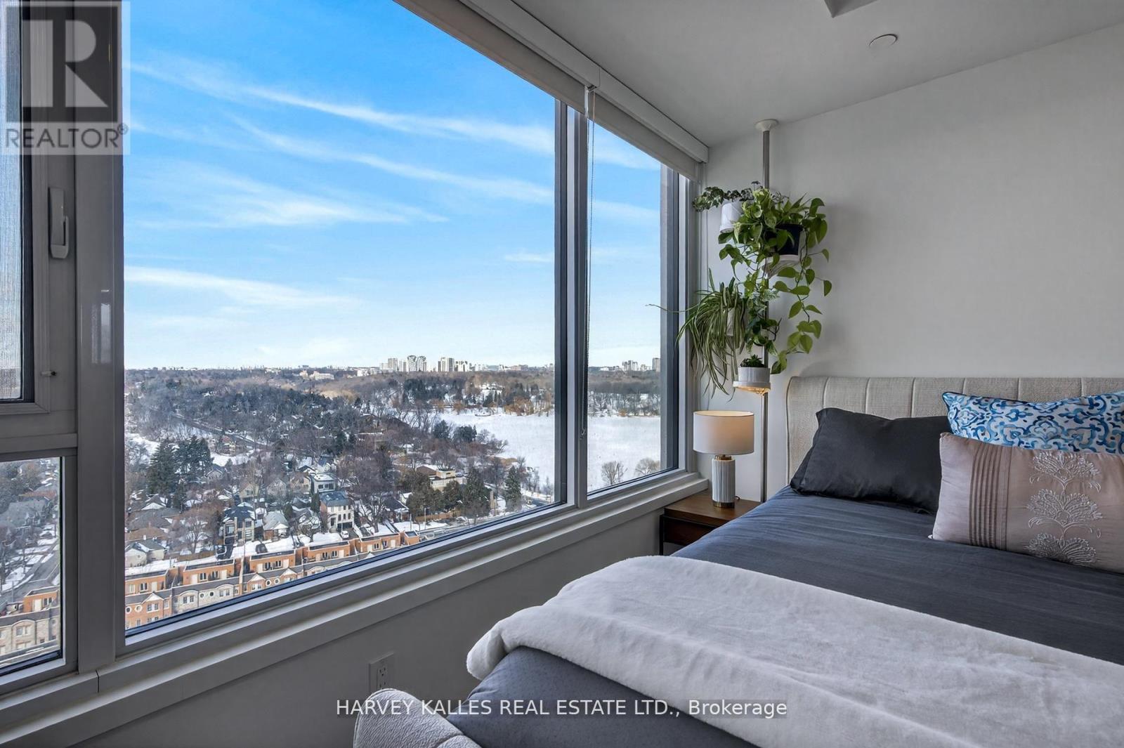 2201 - 1926 Lake Shore Boulevard W, Toronto, Ontario  M6S 1A1 - Photo 16 - W13032944