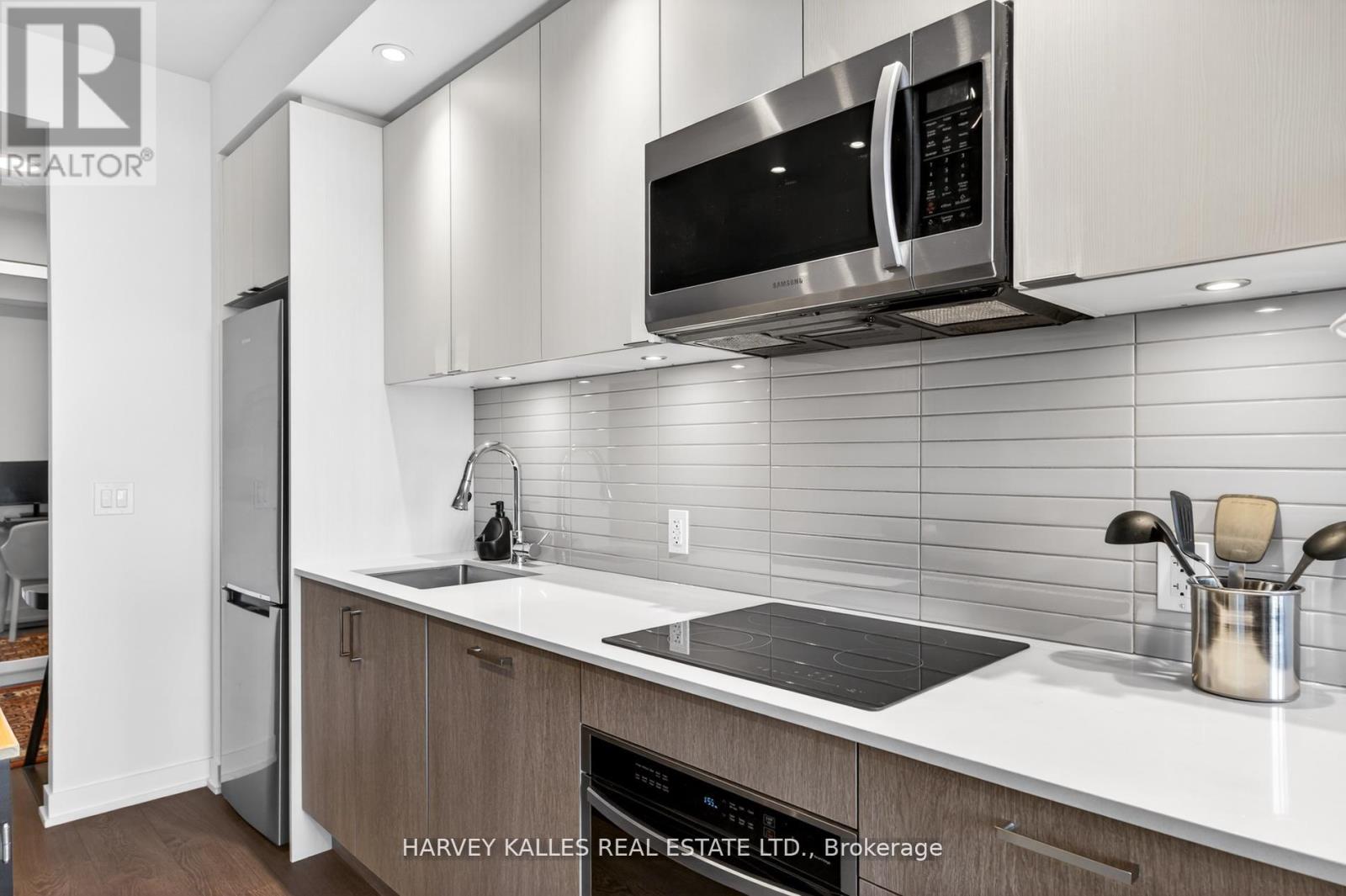 2201 - 1926 Lake Shore Boulevard W, Toronto, Ontario  M6S 1A1 - Photo 6 - W13032944