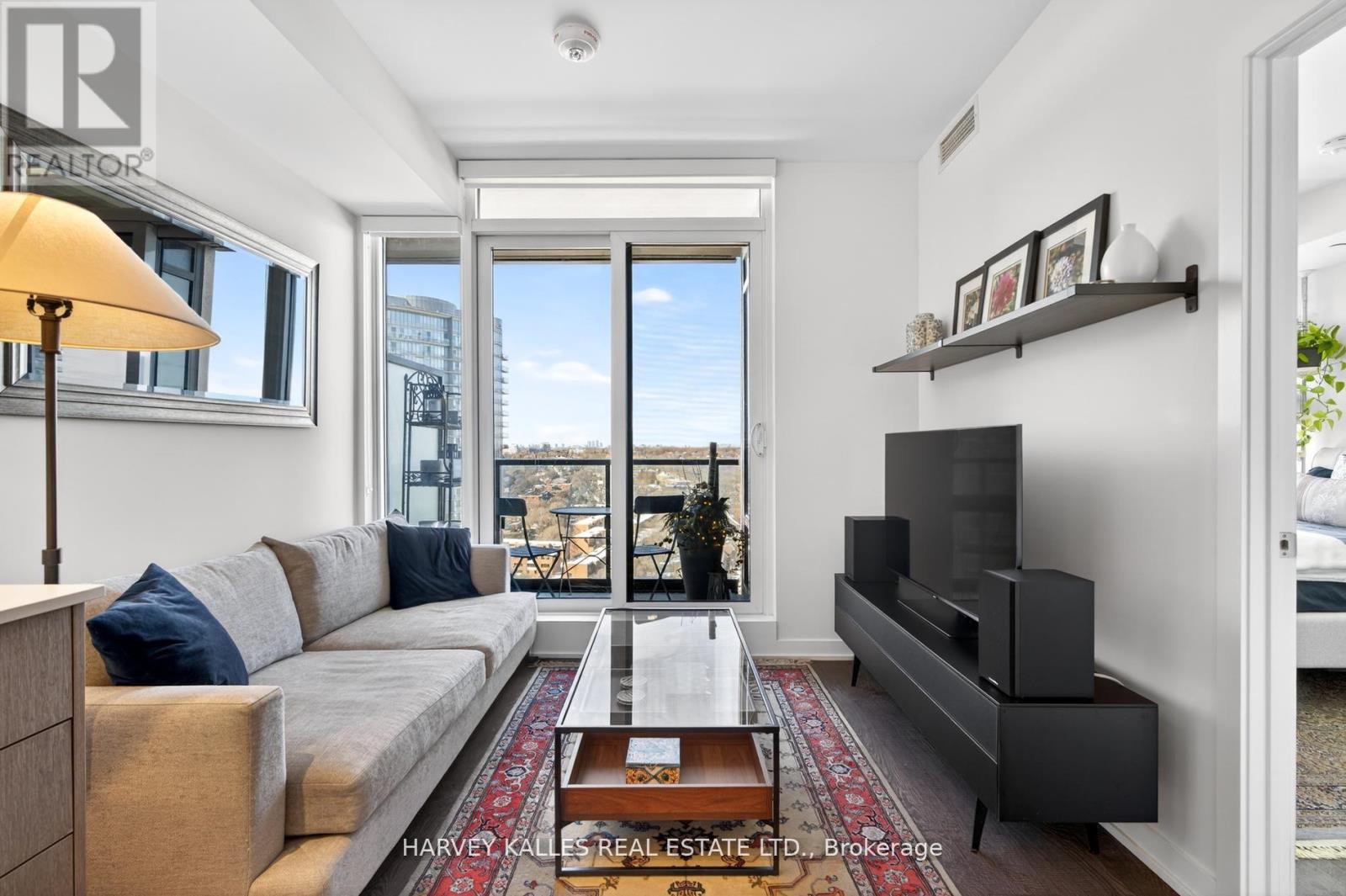 2201 - 1926 Lake Shore Boulevard W, Toronto, Ontario  M6S 1A1 - Photo 8 - W13032944