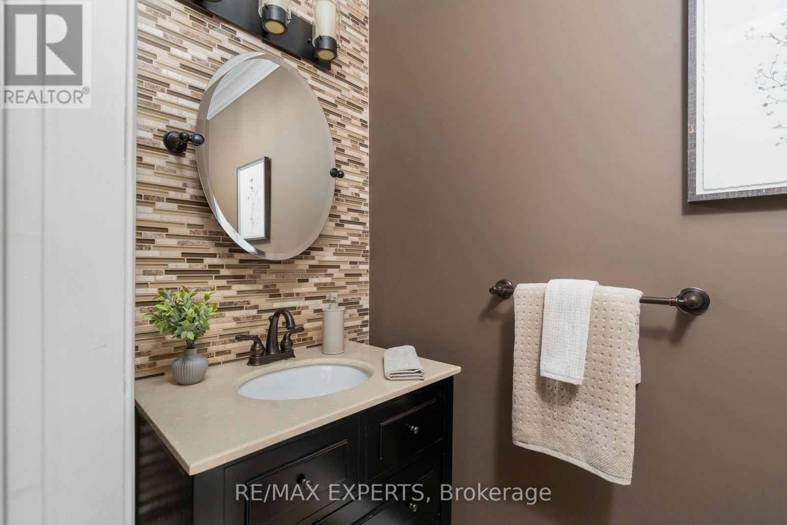 64 Whitbread Avenue, Caledon, Ontario  L7E 1R1 - Photo 10 - W13032952