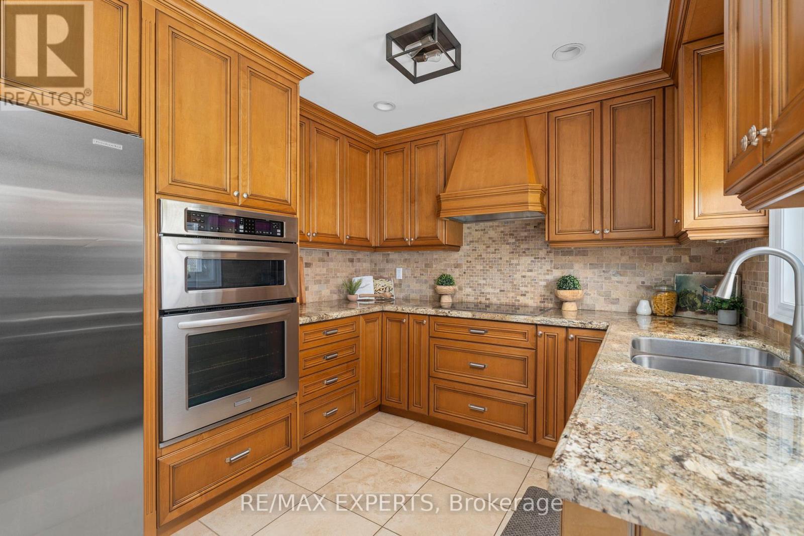 64 Whitbread Avenue, Caledon, Ontario  L7E 1R1 - Photo 15 - W13032952