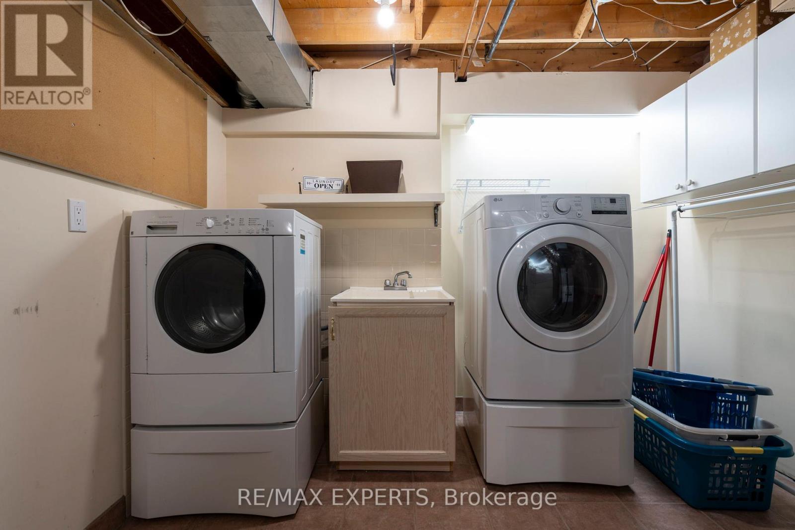 64 Whitbread Avenue, Caledon, Ontario  L7E 1R1 - Photo 38 - W13032952