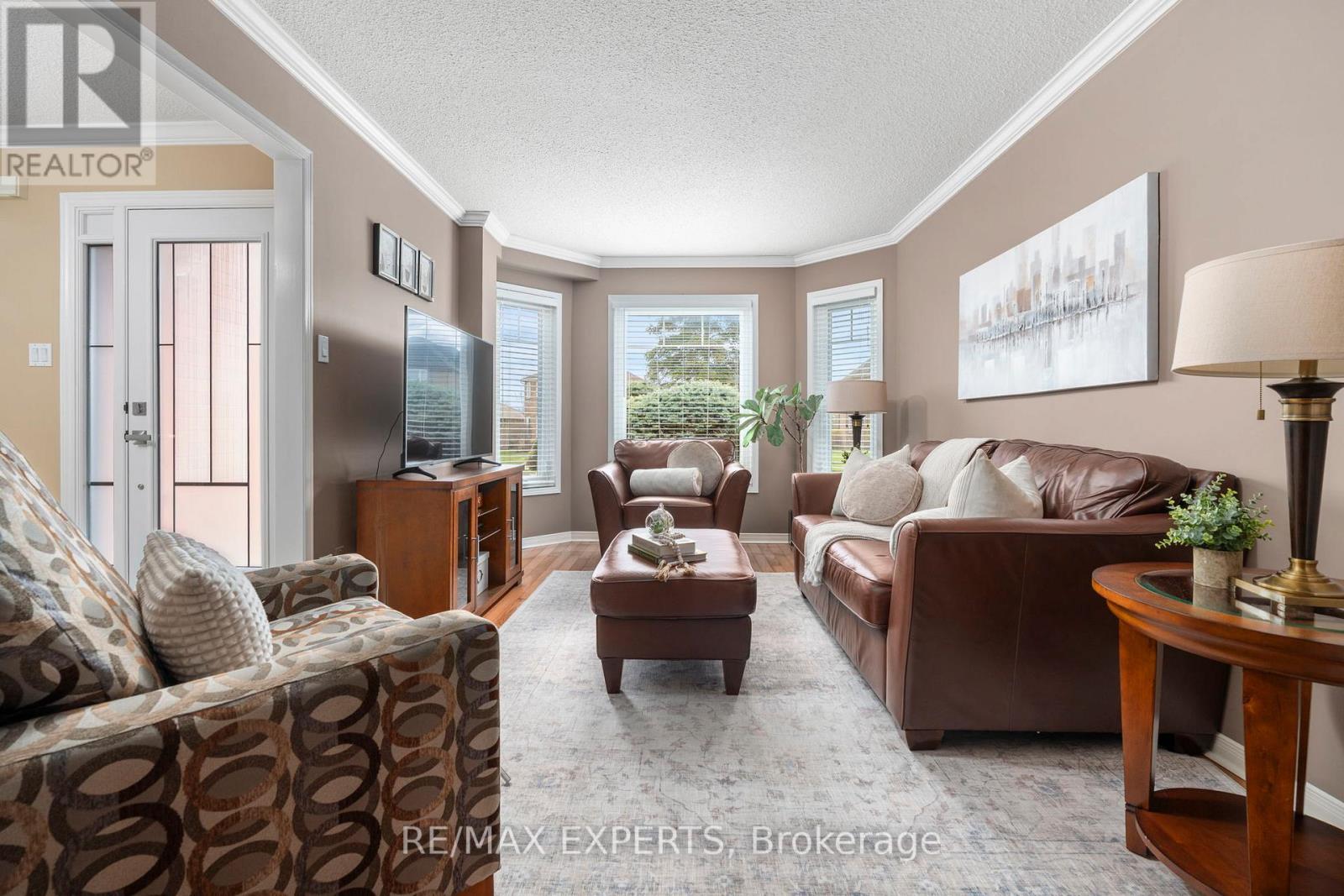 64 Whitbread Avenue, Caledon, Ontario  L7E 1R1 - Photo 6 - W13032952