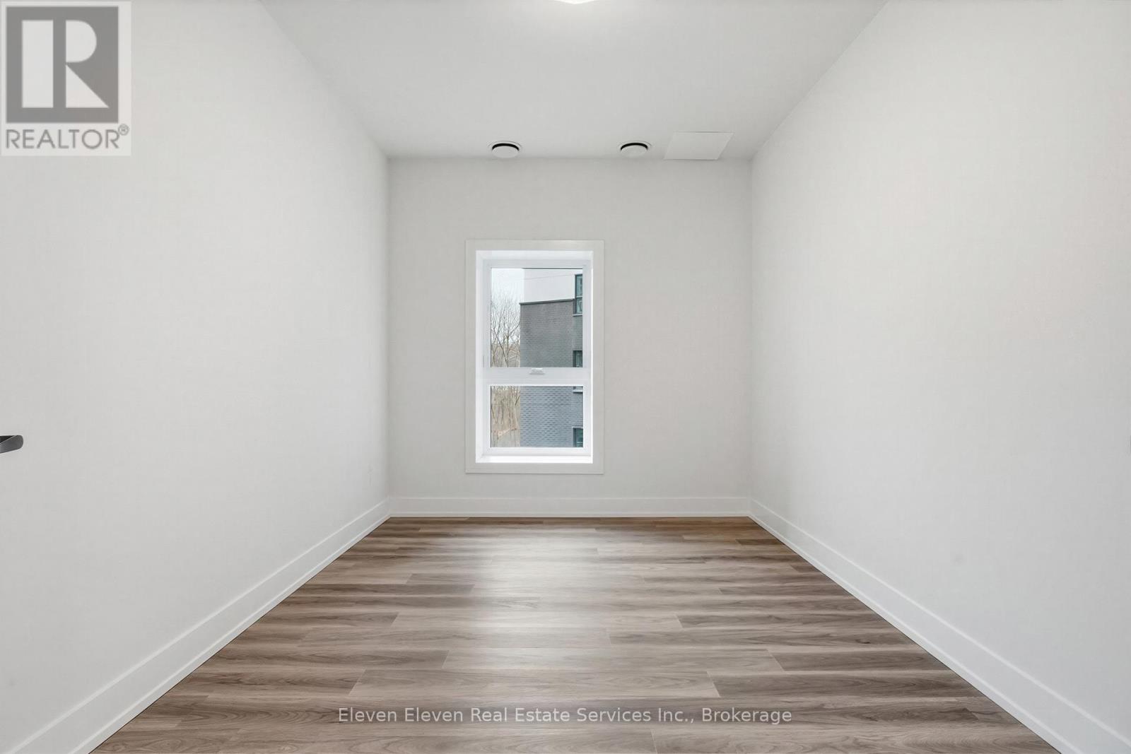 301 - 1100 Lackner Place, Kitchener, Ontario  N2A 0M1 - Photo 18 - X13032878