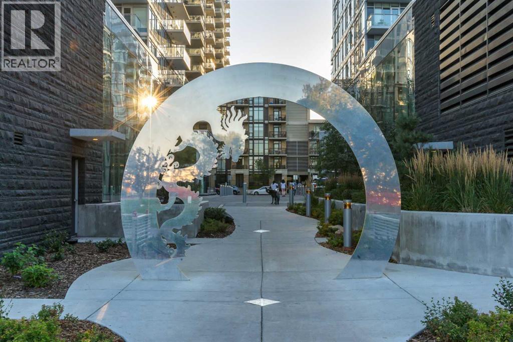 803, 108 Waterfront Court SW, Calgary, Alberta  T2P 1K7 - Photo 9 - A2289668