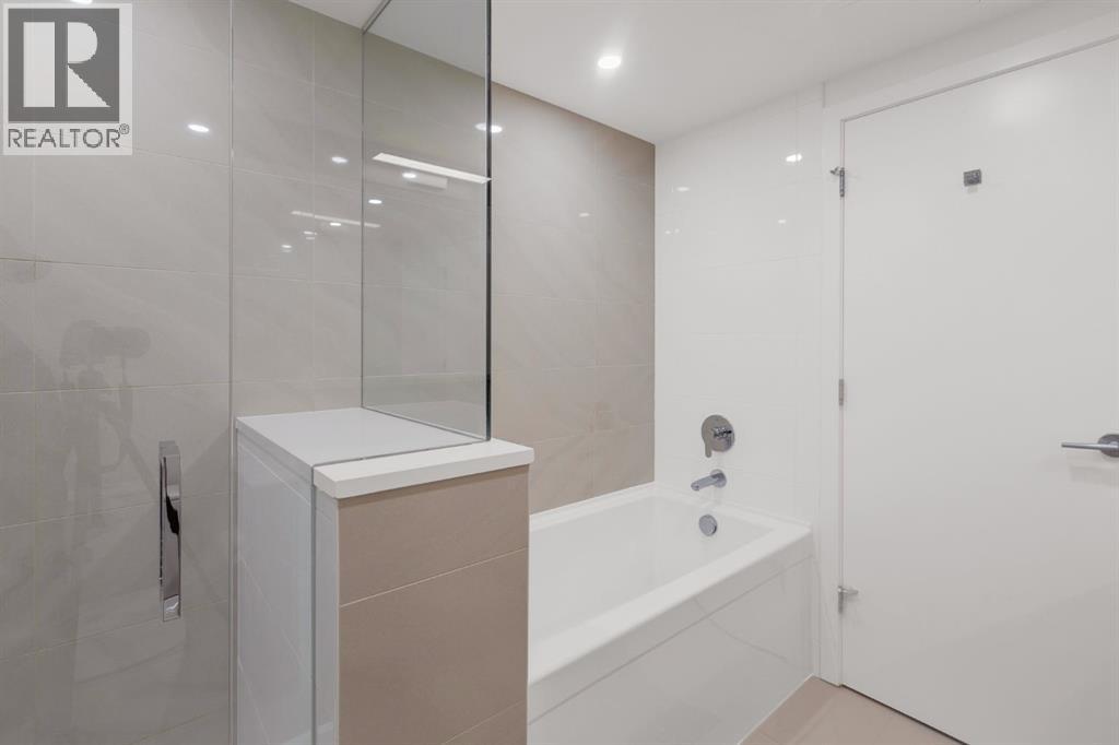 803, 108 Waterfront Court SW, Calgary, Alberta  T2P 1K7 - Photo 26 - A2289668