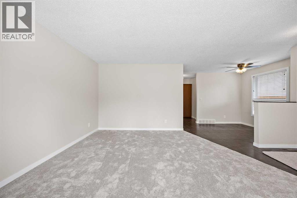 119 Bedfield Close Ne, Calgary, Alberta  T3K 3L6 - Photo 8 - A2303438