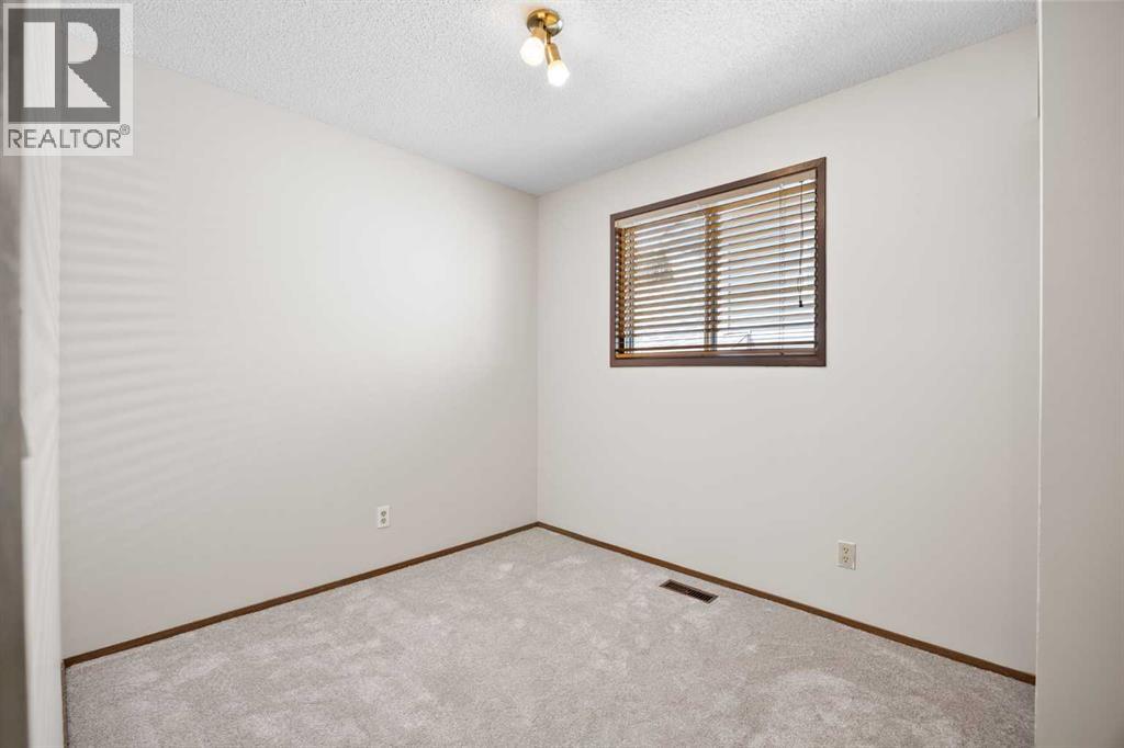 119 Bedfield Close Ne, Calgary, Alberta  T3K 3L6 - Photo 19 - A2303438