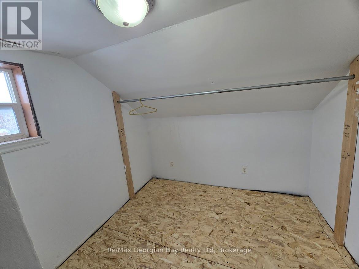 111 Andrew Street S, Orillia, Ontario  L3V 5J3 - Photo 18 - S12491918