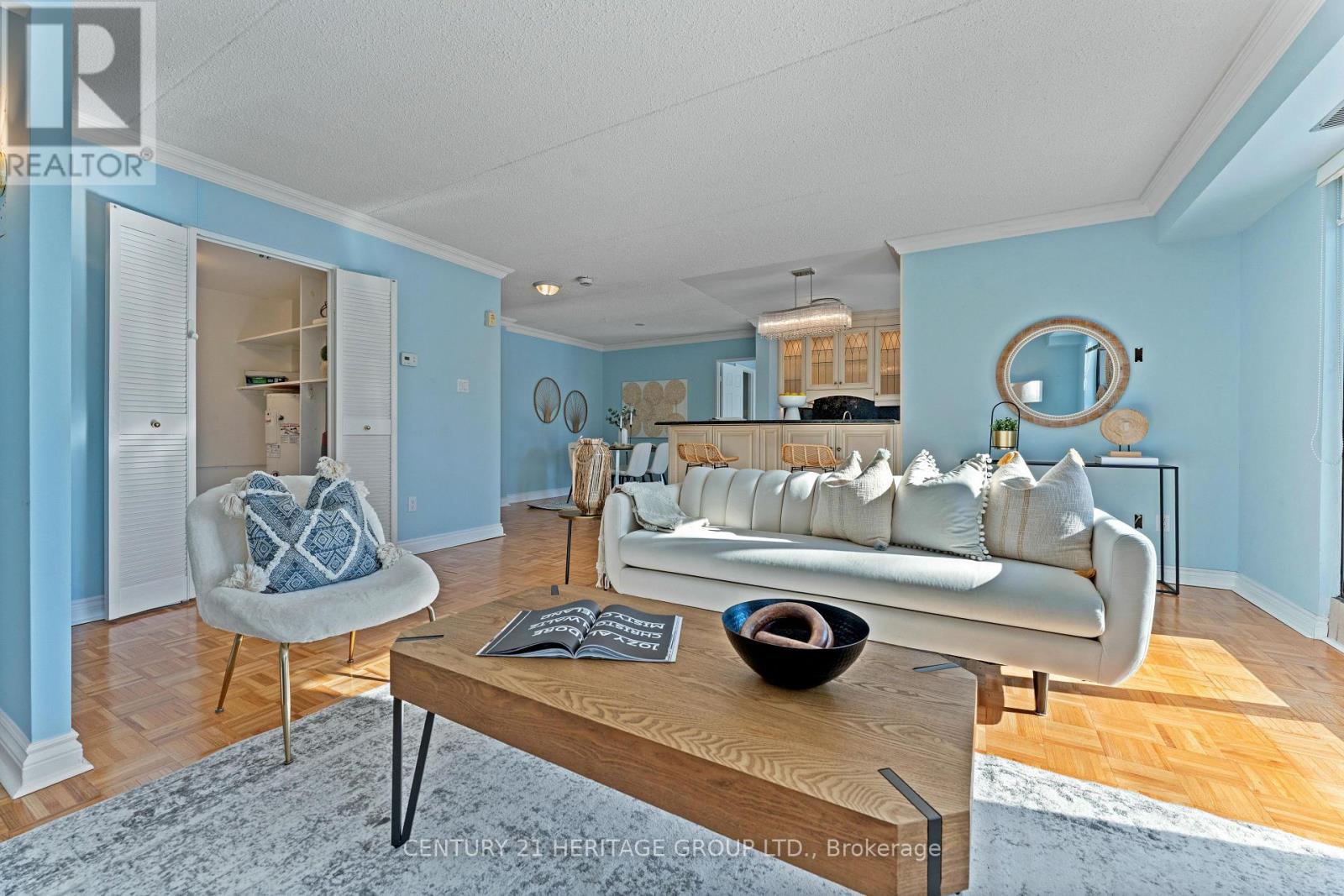 Ph 1 - 15390 Yonge Street, Aurora, Ontario  L4G 1N8 - Photo 3 - N12789574