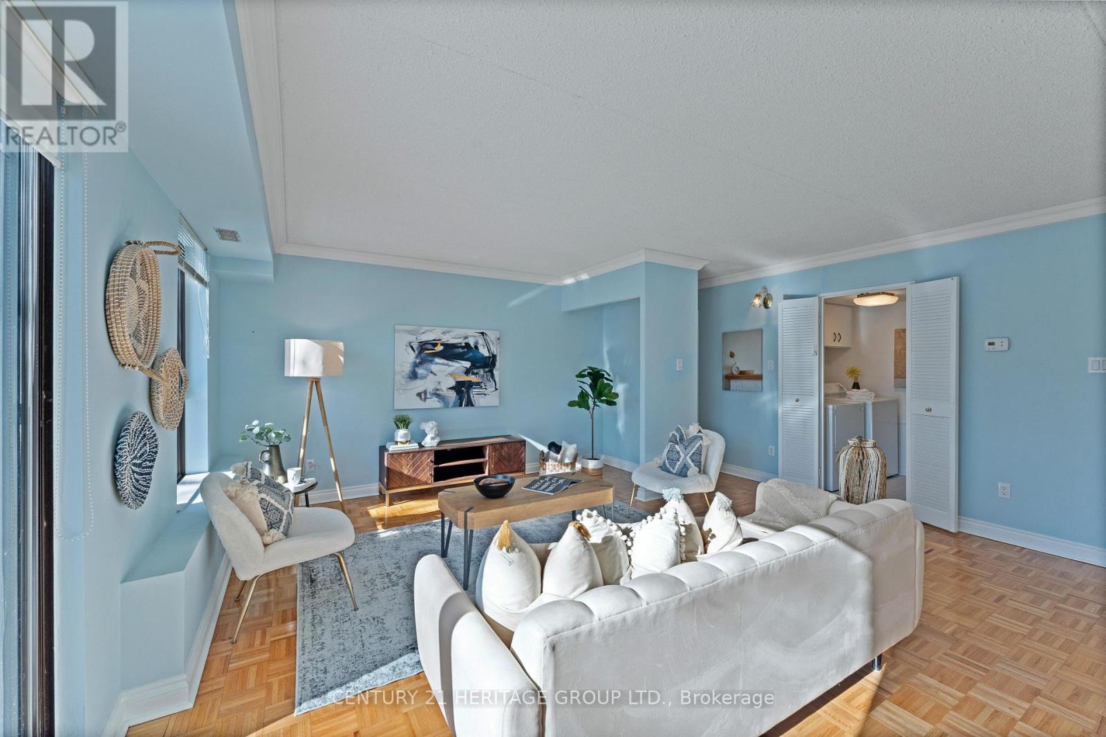 Ph 1 - 15390 Yonge Street, Aurora, Ontario  L4G 1N8 - Photo 5 - N12789574