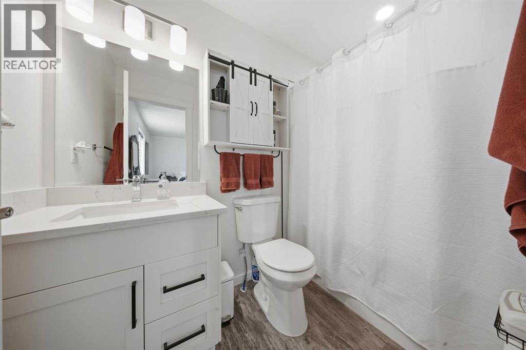 69 Mackenzie Avenue, Lacombe, Alberta  T4L 0H9 - Photo 21 - A2283767