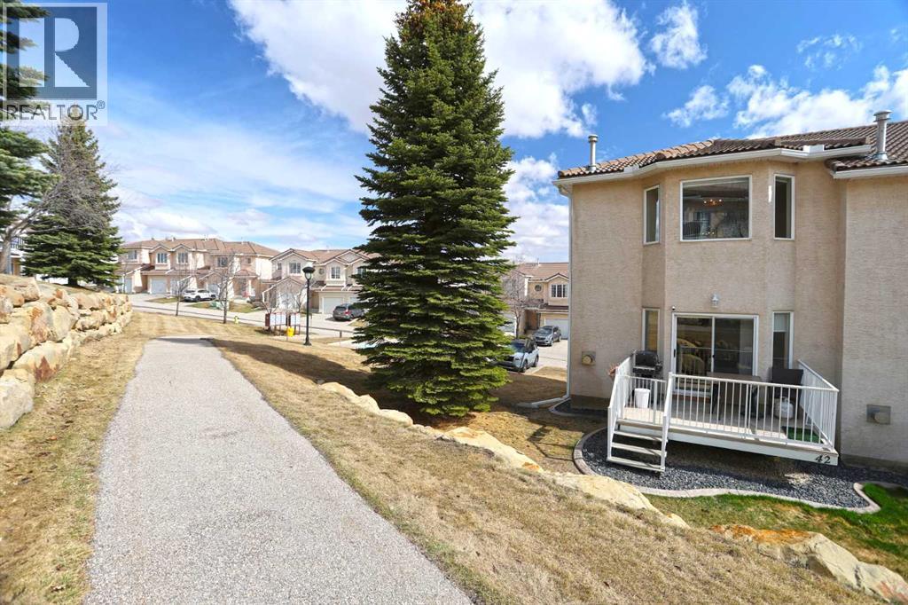 42 Hamptons Link Nw, Calgary, Alberta  T3A 5V9 - Photo 34 - A2281569