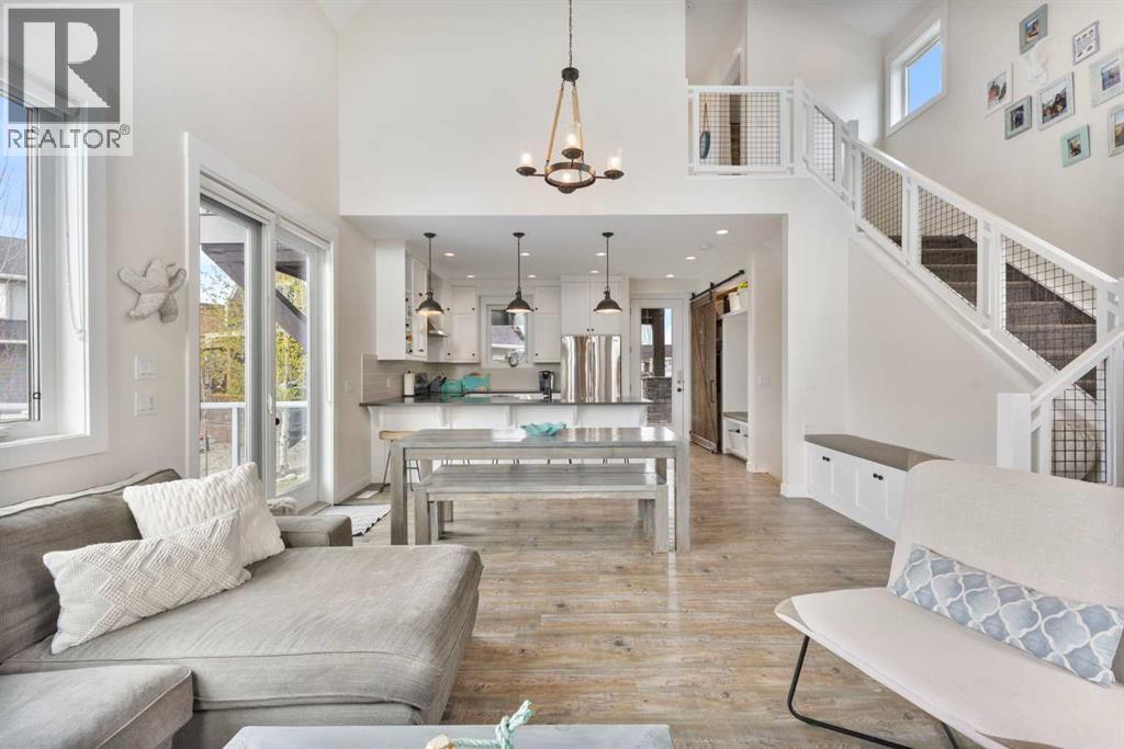 332 Cottageclub Way, Rural Rocky View County, Alberta  T4C 1C3 - Photo 13 - A2293703