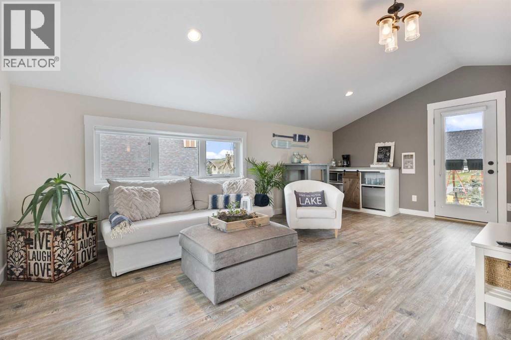 332 Cottageclub Way, Rural Rocky View County, Alberta  T4C 1C3 - Photo 31 - A2293703