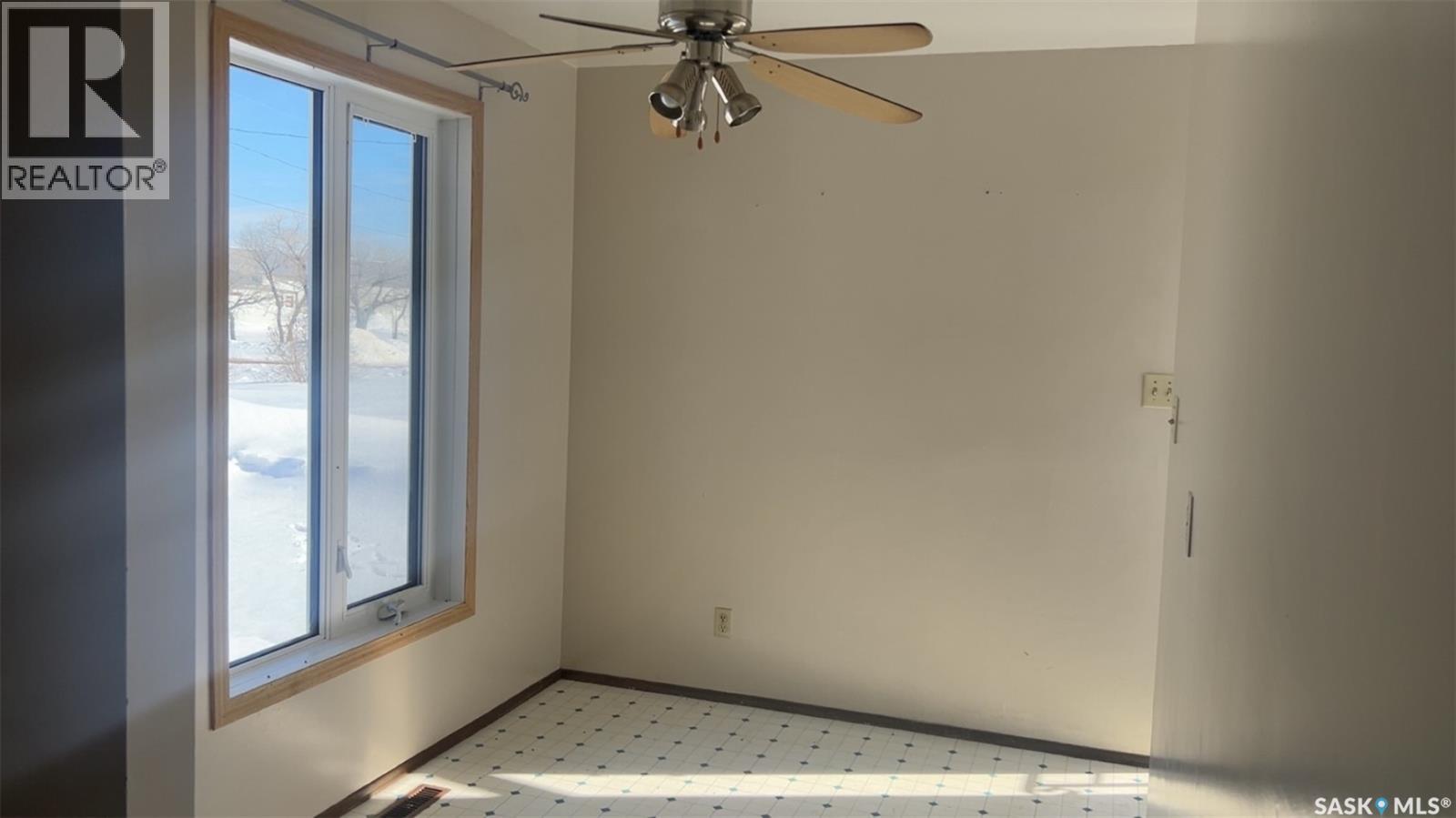 563 Birch Street, Porcupine Rm No. 395, Saskatchewan  S0E 0K0 - Photo 9 - SK033677