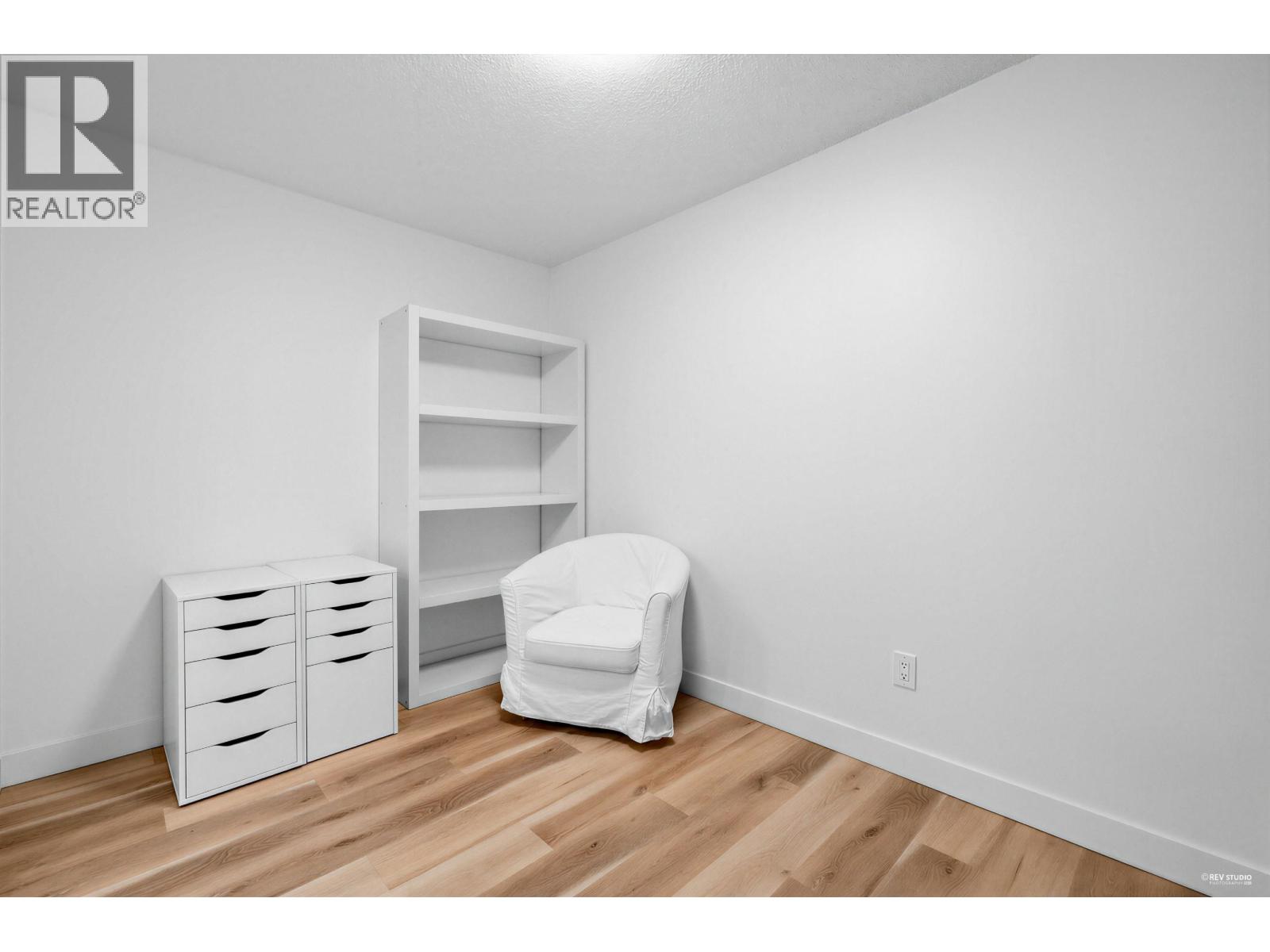 107 2925 Glen Drive, Coquitlam, British Columbia  V3B 7H9 - Photo 10 - R3087317