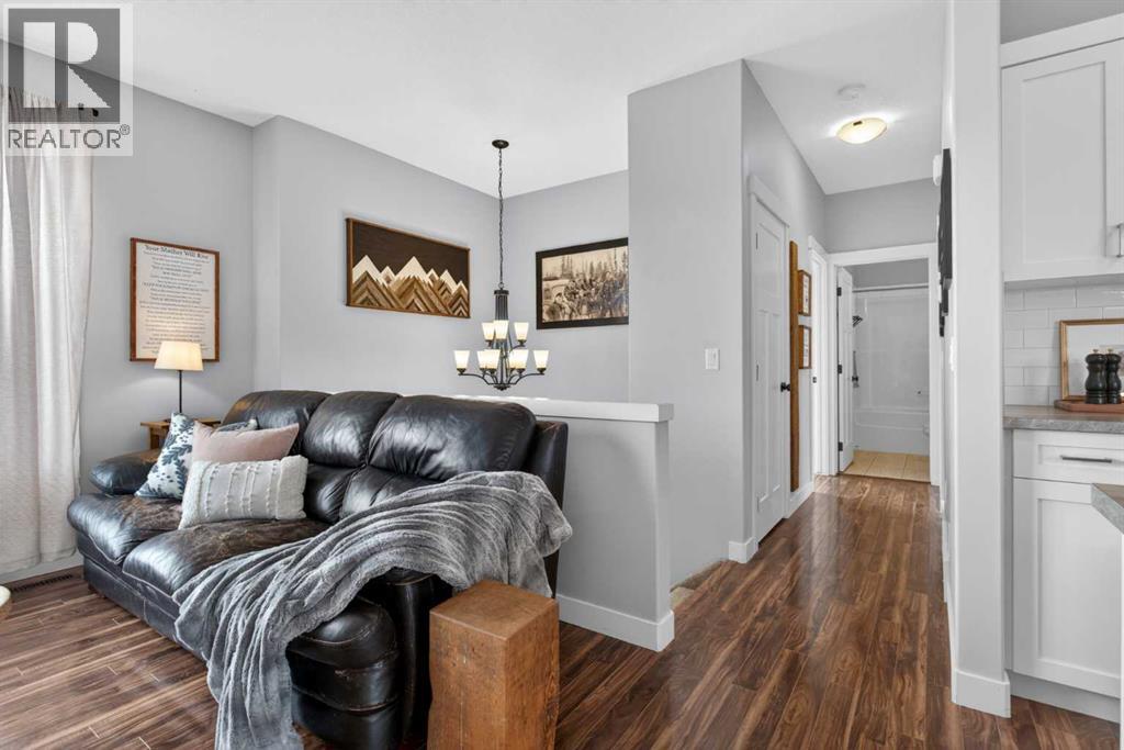 612 Country Meadows Close NW, Diamond Valley, Alberta  T0L 2A0 - Photo 7 - A2301804