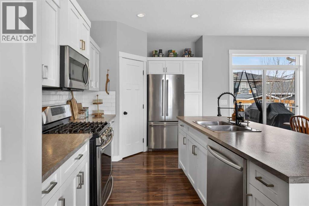 612 Country Meadows Close NW, Diamond Valley, Alberta  T0L 2A0 - Photo 13 - A2301804