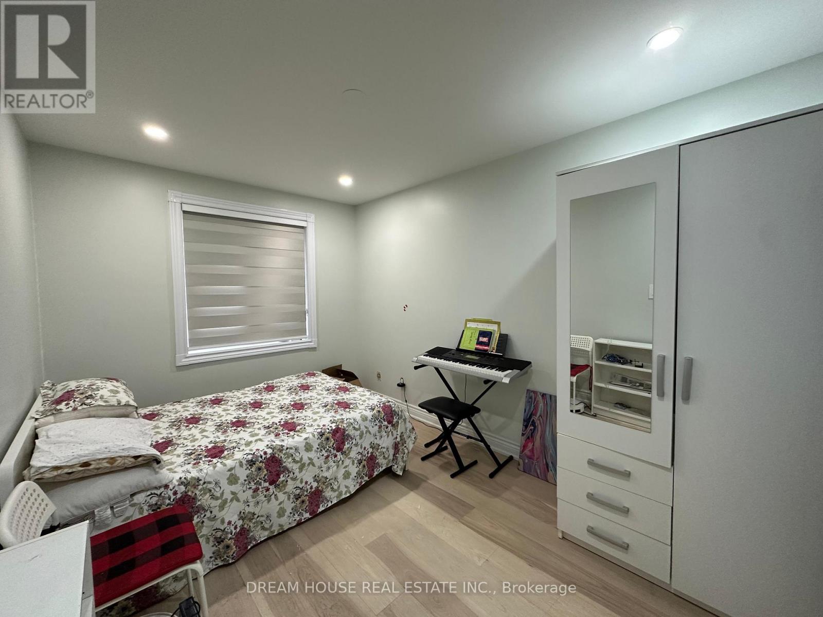 20 Harold Street, Whitby, Ontario  L1N 8Z7 - Photo 13 - E13032972