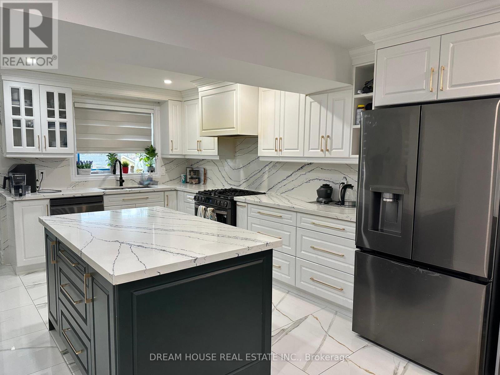 20 Harold Street, Whitby, Ontario  L1N 8Z7 - Photo 8 - E13032972