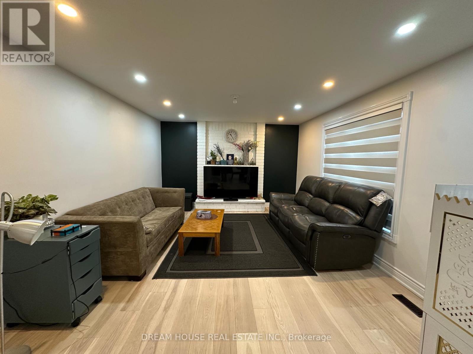 20 Harold Street, Whitby, Ontario  L1N 8Z7 - Photo 9 - E13032972