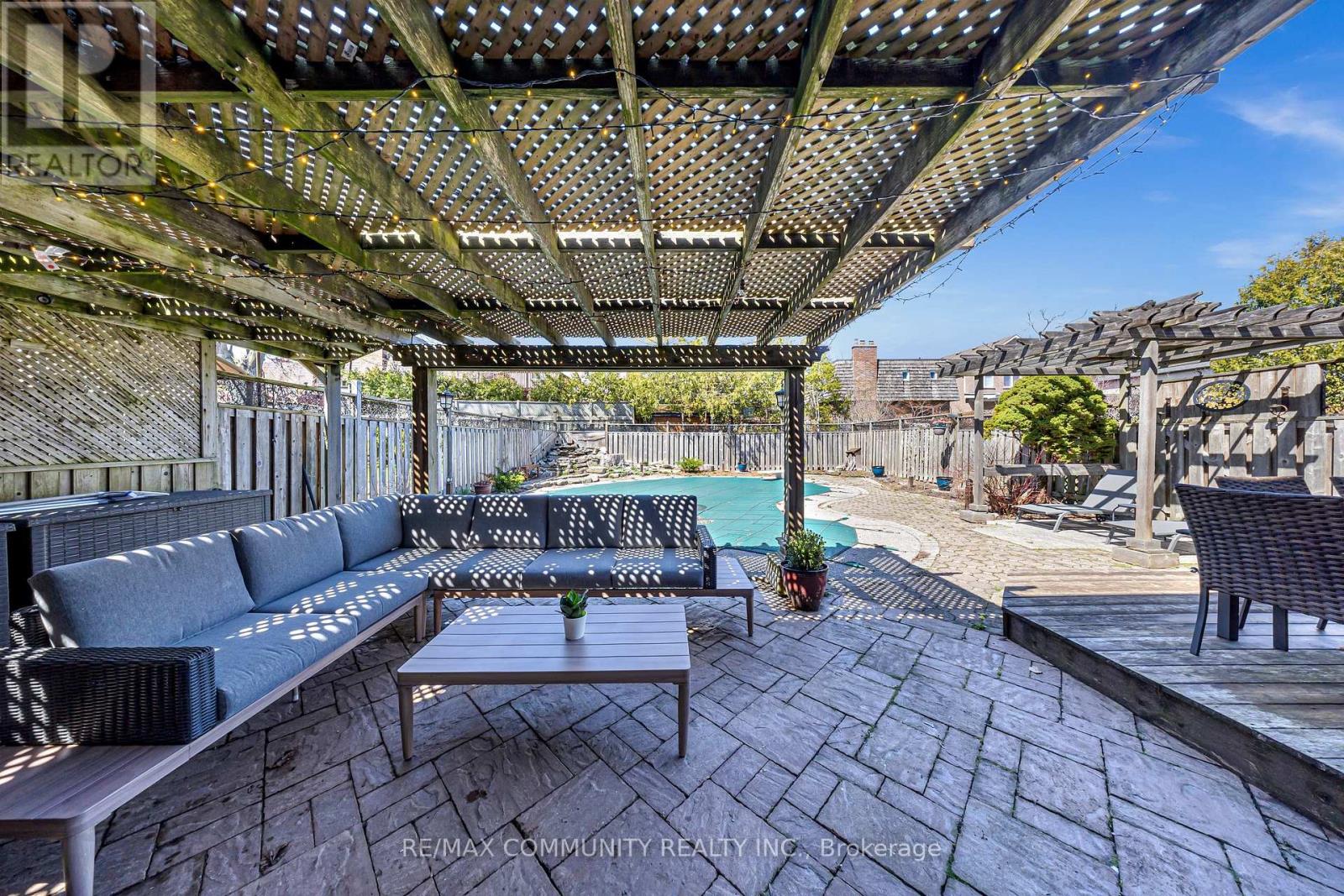 46 Mcgrath Court, Toronto, Ontario  M1C 3B5 - Photo 12 - E13032980