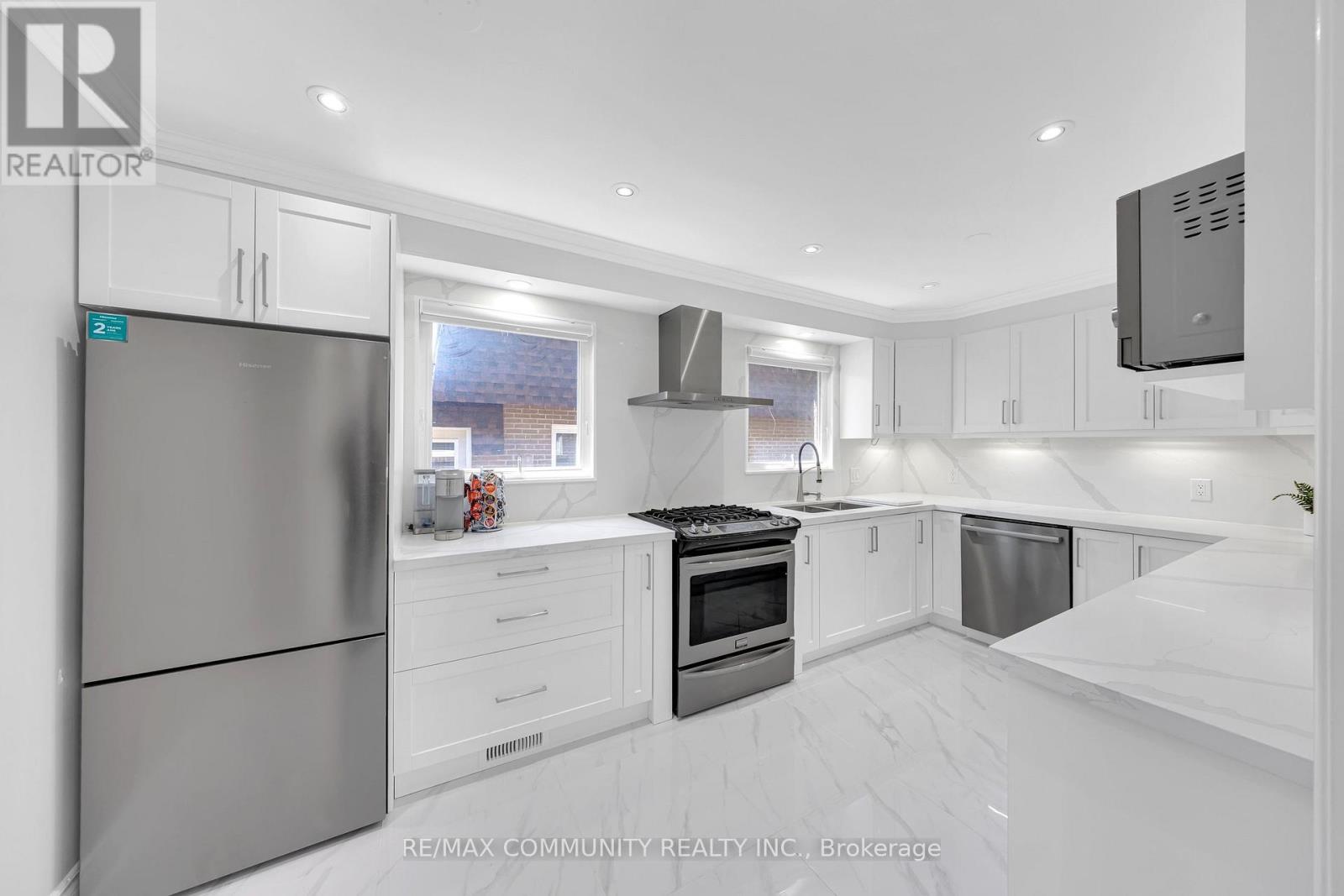 46 Mcgrath Court, Toronto, Ontario  M1C 3B5 - Photo 7 - E13032980