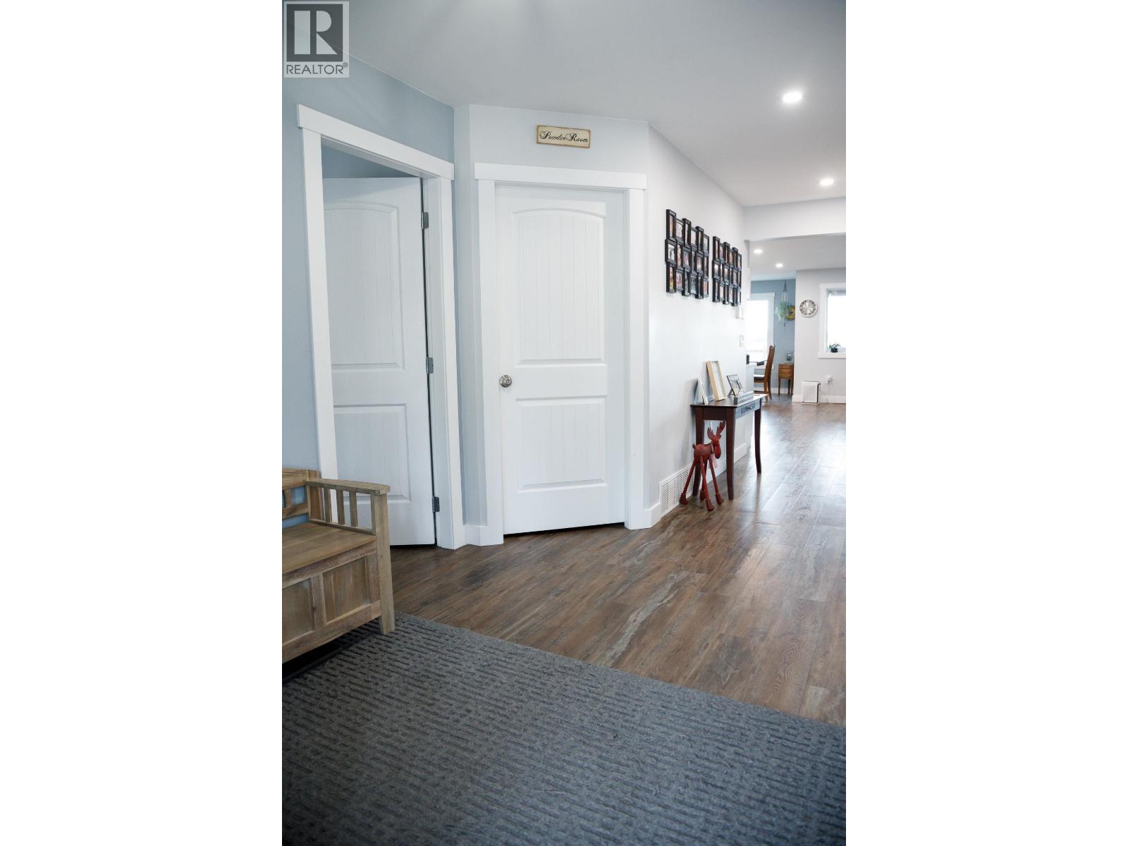 3789 E Tchesinkut Road, Burns Lake, British Columbia  V0J 1E2 - Photo 13 - R3114837