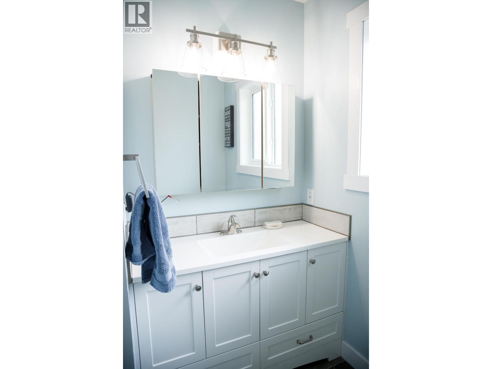 3789 E Tchesinkut Road, Burns Lake, British Columbia  V0J 1E2 - Photo 38 - R3114837