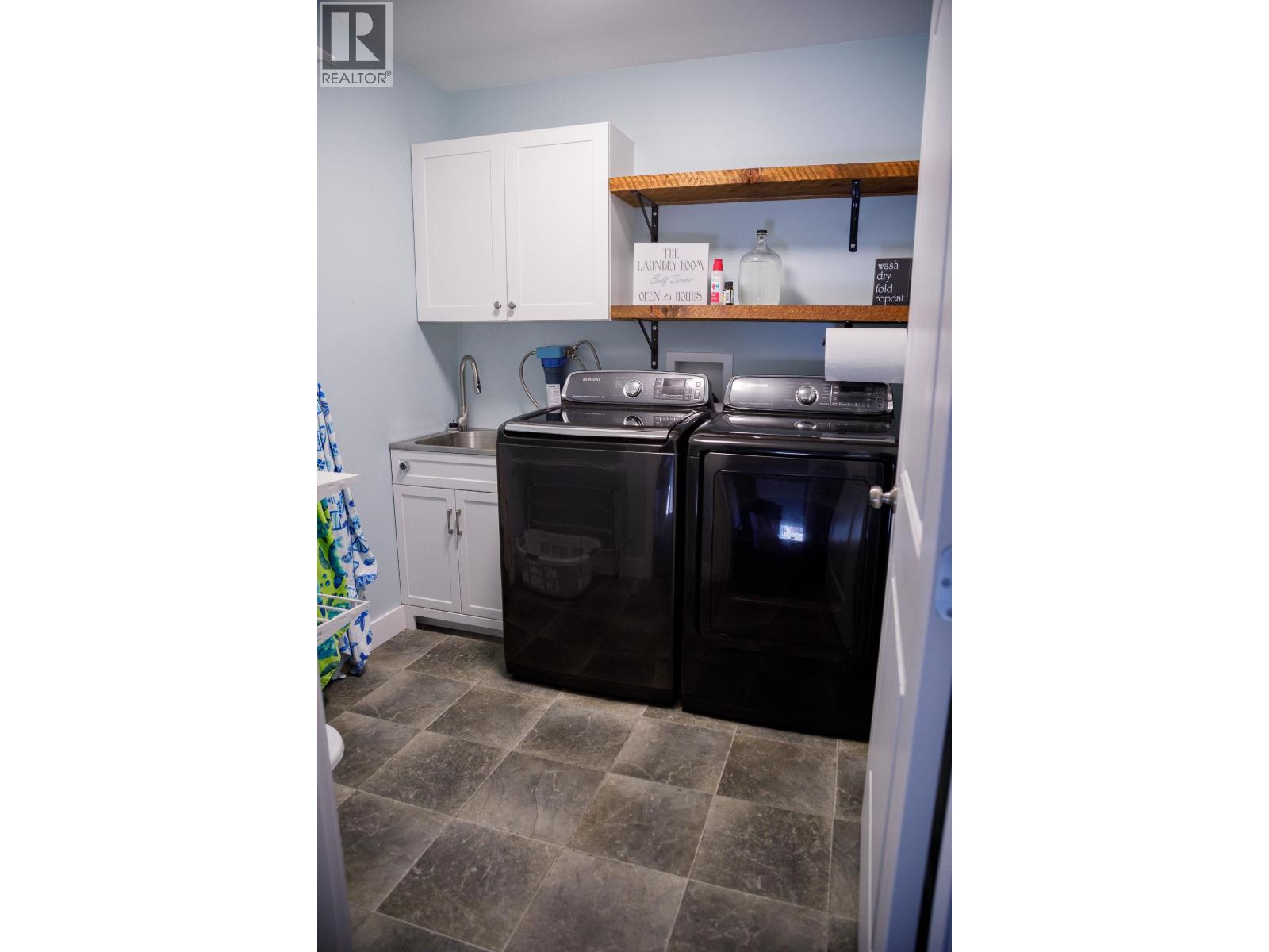 3789 E Tchesinkut Road, Burns Lake, British Columbia  V0J 1E2 - Photo 33 - R3114837