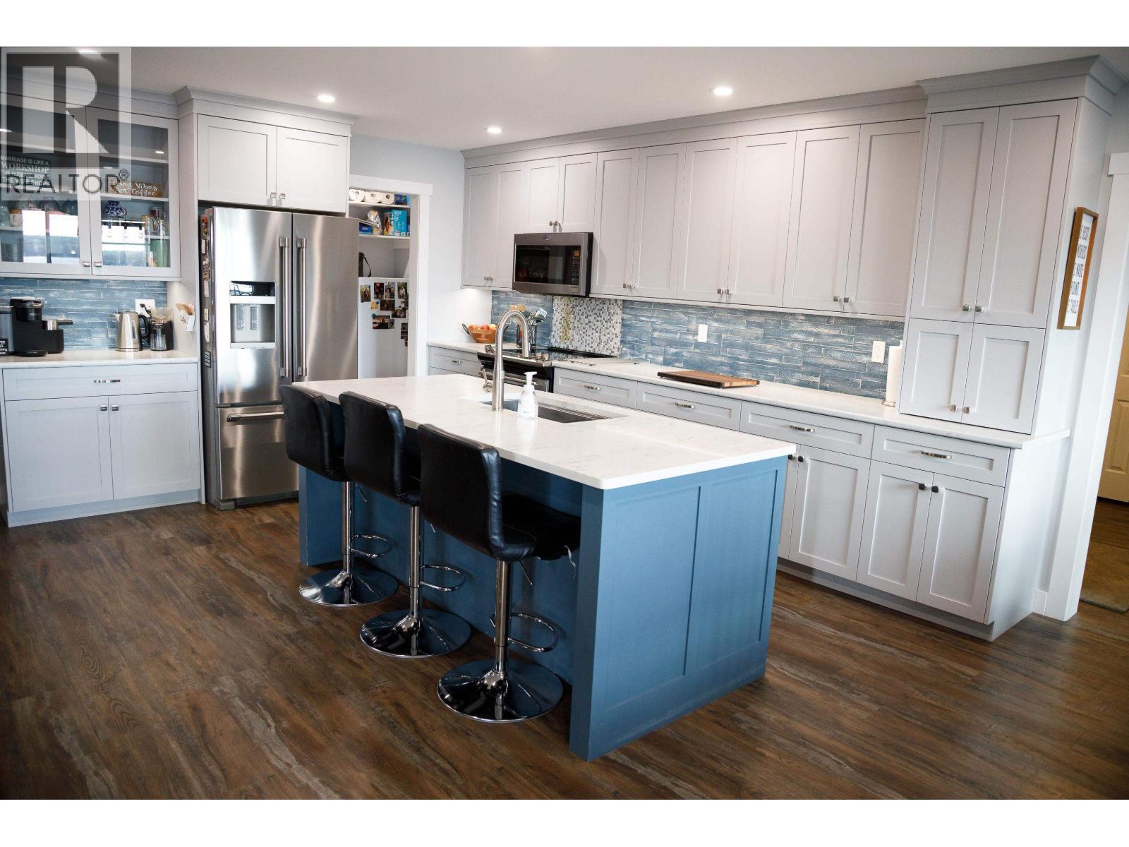 3789 E Tchesinkut Road, Burns Lake, British Columbia  V0J 1E2 - Photo 17 - R3114837