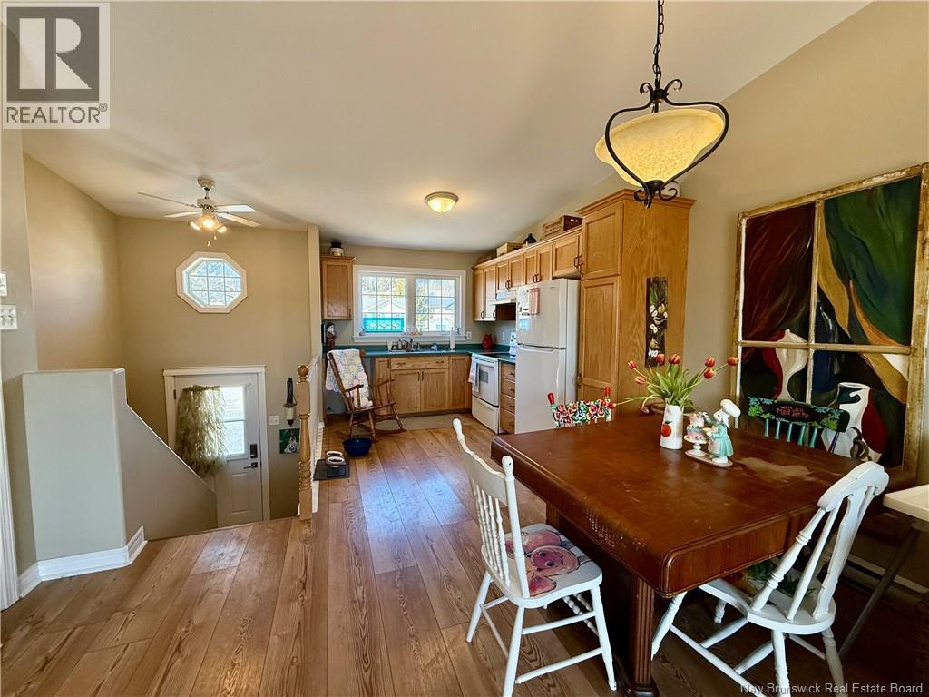 61 Downsview Drive, Saint John, New Brunswick  E2M 7X4 - Photo 3 - NB136164