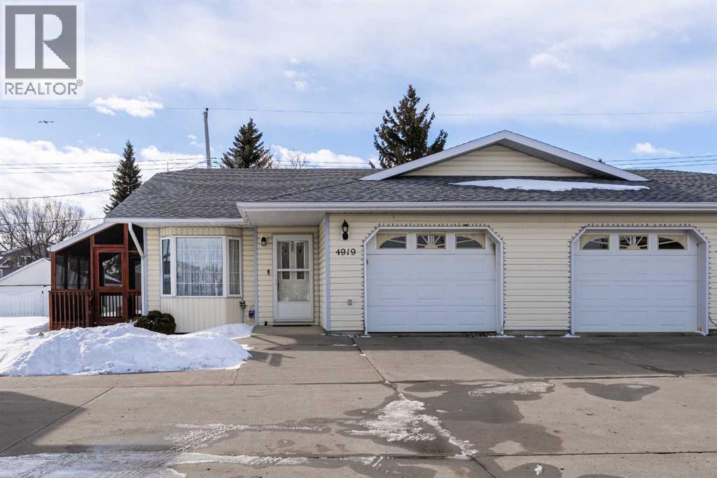4919 53 Avenue, Viking, Alberta  T0B 4N0 - Photo 1 - A2268500
