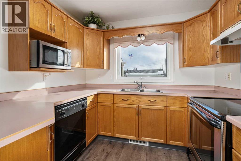 4919 53 Avenue, Viking, Alberta  T0B 4N0 - Photo 7 - A2268500